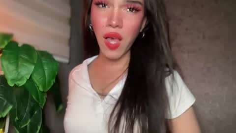QUEEN online show from May 30, 12:09 am