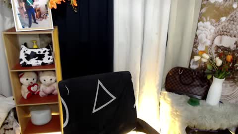 Mikka online show from February 22, 5:46 pm