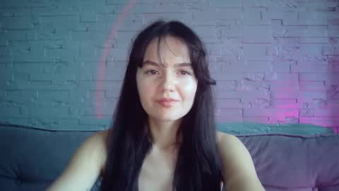 QueenOfModels online show from November 7, 1:13 pm