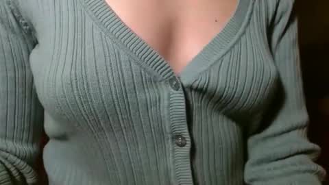 queenoftenderness online show from March 28, 7:59 pm