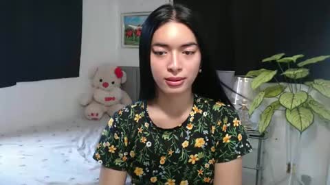 QueenPinay69 online show from September 27, 2:20 am