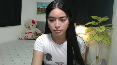QueenPinay69 online show from October 15, 1:34 pm