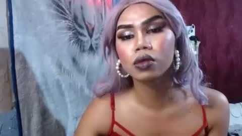 queenpinayebony_xx online show from April 5, 3:58 am