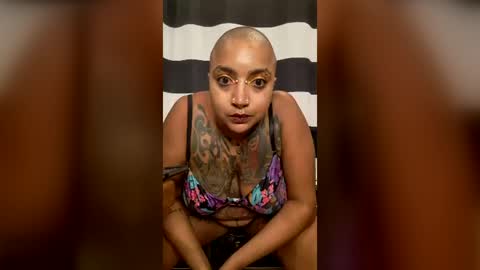 Queen Hilarity online show from July 24, 5:48 am