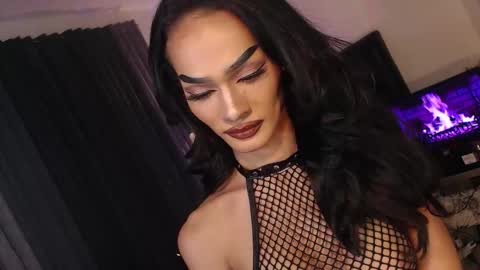 ValentinaMoone online show from September 12, 2:46 am