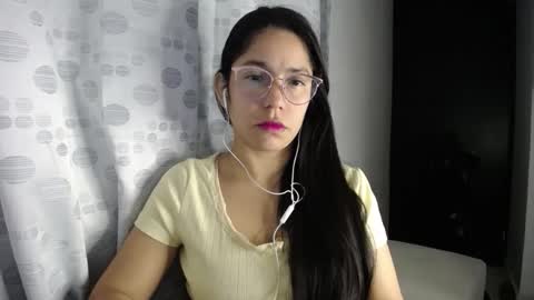 Paola online show from March 25, 4:30 am