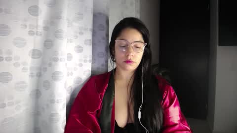 Paola online show from April 13, 3:33 am