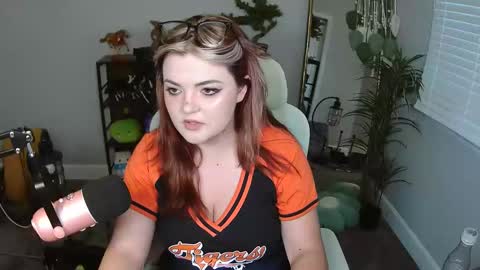Bri online show from March 16, 10:58 pm