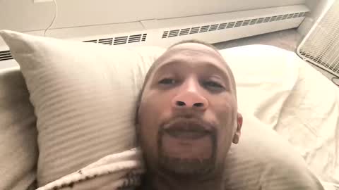 quindre online show from October 11, 11:52 pm