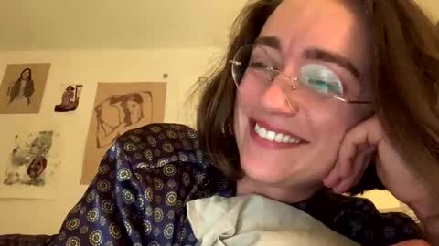 quiverphoenix online show from May 27, 12:06 am
