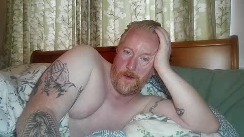 Snapshot of r_o_h_a_n chatting on October 7, 9:16 am r_o_h_a_n online show from October 7, 9:16 am