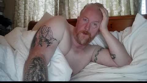 Snapshot of r_o_h_a_n chatting on September 12, 8:38 am r_o_h_a_n online show from September 12, 8:38 am