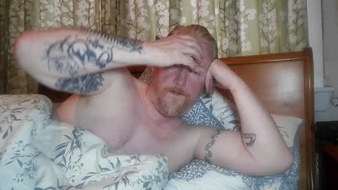 Snapshot of r_o_h_a_n chatting on October 3, 12:24 pm r_o_h_a_n online show from October 3, 12:24 pm