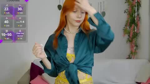 rachel__lips online show from May 20, 9:05 am