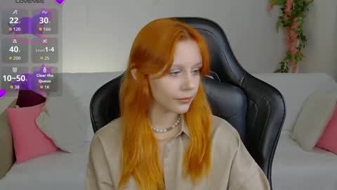 rachel__lips online show from May 21, 9:05 am