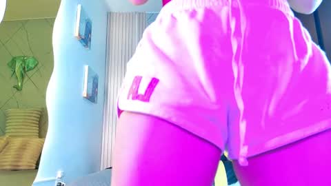 Snapshot of rachel_rivera99 chatting on September 14, 12:06 pm rachel_rivera99 online show from September 14, 12:06 pm
