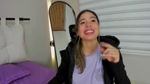 Rachell online show from December 4, 4:34 am