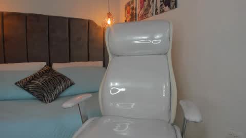 Rachel online show from March 3, 7:28 pm