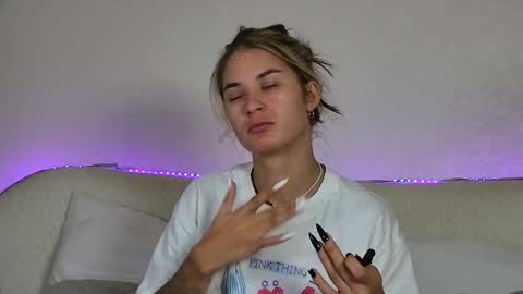 RachellSimpson online show from September 16, 7:06 pm