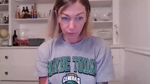 Racy Tracy online show from February 5, 2:09 pm