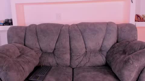 Radiant Naomi online show from March 13, 12:08 pm