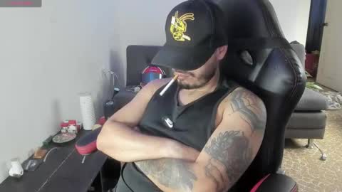 ragnar_lothbrok77 online show from October 18, 8:57 pm