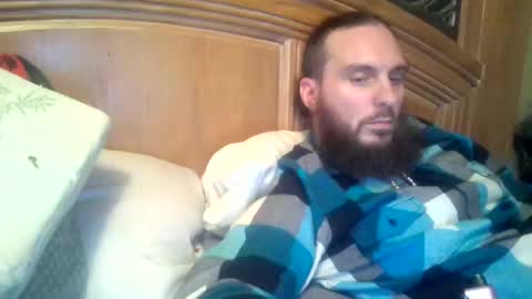 Snapshot of raidersman757 chatting on December 14, 2:33 am hitman online show from December 14, 2:33 am