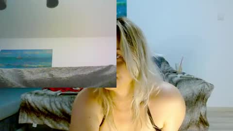 Kim-Hot-Girl online show from April 20, 1:03 pm