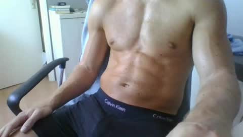 ramonjoosse2001 online show from July 9, 4:33 pm