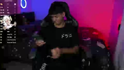  A independent Model  online show from September 16, 2:02 am