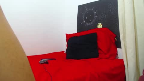 Snapshot of randypein chatting on February 19, 2:12 am randypein online show from February 19, 2:12 am