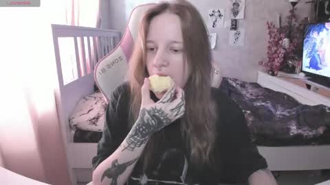 Rapunzel online show from April 17, 1:24 pm