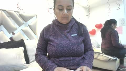 Raquel Moore  online show from February 15, 2:27 pm