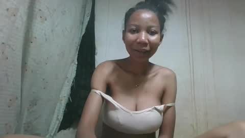 rasoanetteee online show from September 26, 7:38 am