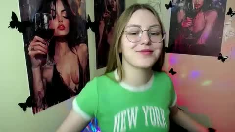 raspberry0101 online show from February 28, 9:15 am