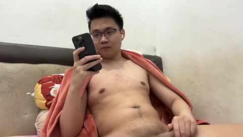 randomnaut online show from February 3, 7:29 pm