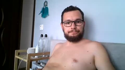raulm32 online show from July 15, 10:31 am
