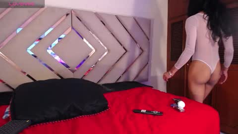 RAVEN FOXTER online show from January 12, 10:44 am