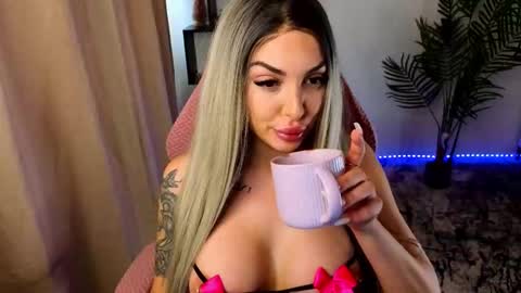 raven_inkk online show from January 19, 11:53 am