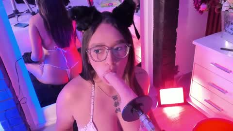 Raven Crux online show from April 11, 11:47 am