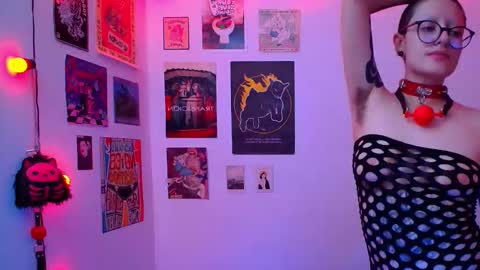 ravendarkness_ online show from March 1, 12:37 am