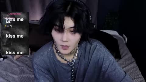 Snapshot of ravens_nest_ chatting on October 8, 4:24 pm Raven online show from October 8, 4:24 pm