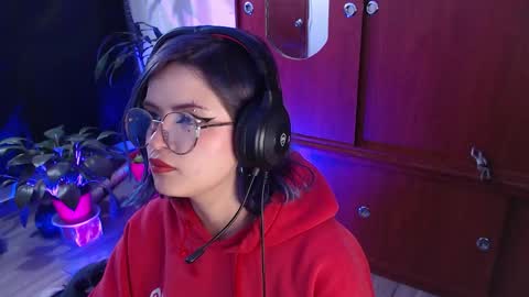 raventh_ online show from February 7, 1:19 am