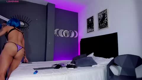 Raven Witch online show from March 1, 9:15 pm