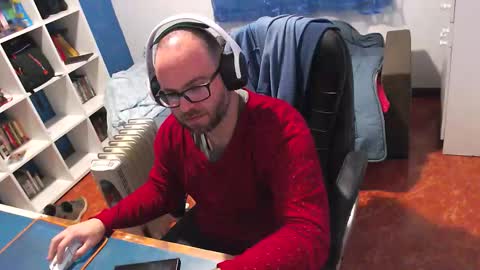 ravingr3d3 online show from February 14, 12:46 am