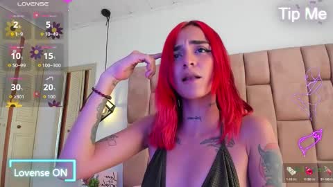 Snapshot of ravynrouge_ chatting on September 29, 9:03 pm ravynrouge_ online show from September 29, 9:03 pm