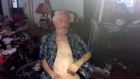 Snapshot of ray1776ray chatting on September 17, 11:41 pm ray1776ray online show from September 17, 11:41 pm