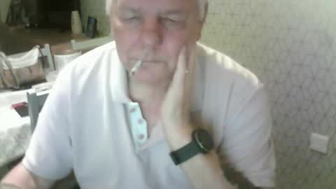 Snapshot of ray47 chatting on September 14, 11:06 pm ray47 online show from September 14, 11:06 pm