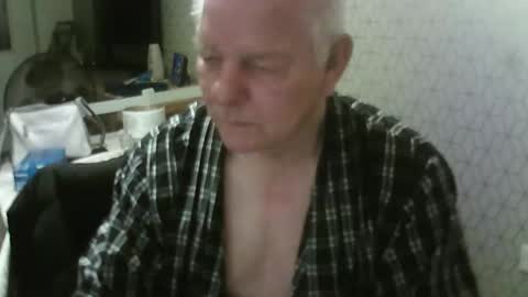 Snapshot of ray47 chatting on September 10, 10:55 pm ray47 online show from September 10, 10:55 pm