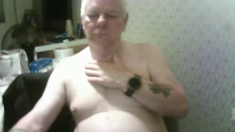 Snapshot of ray47 chatting on September 11, 11:06 pm ray47 online show from September 11, 11:06 pm